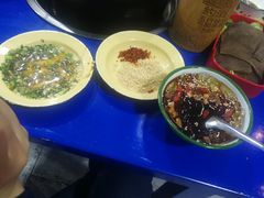 -马路边边·成都串串(翠柏路店)
