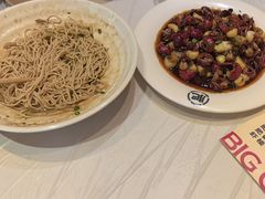-肥肥虾庄·金牌油焖大虾(首义路店)