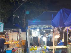-吴山路夜市