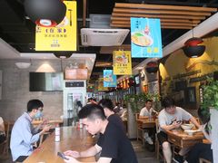 大堂-湘人龙记老长沙米粉(华普国际大厦店)