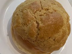 菠萝包-香港新发烧腊茶餐厅(书城店)