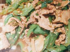 -费大厨辣椒炒肉(高铁吾悦广场店)