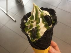 抹茶圆筒冰淇淋-麦当劳(乳山路店)
