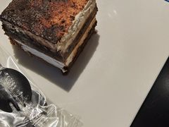 提拉米苏方块蛋糕-ViTalk hub咖啡