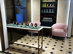 -BURBERRY(上海港汇恒隆广场店)