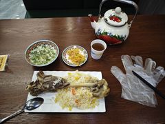 羊腿抓饭-西部哈哈特色抓饭