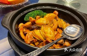 Braised Abalone with Qingyuan Chicken