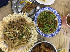 干锅姜辣凤爪-江城燕子大排档(江汉路步行街店)