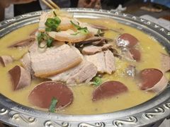 东北杀猪菜-金手勺东北菜馆(大屯北路店)