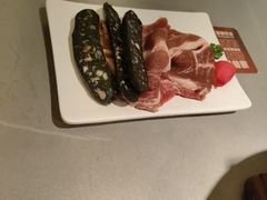 -山焱·炭火自助烤肉(周浦万达店)