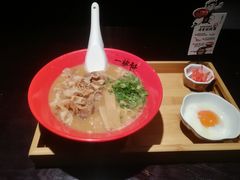 寿喜烧豚骨拉面-一豚轩·烧鸟·豚骨拉面(五四路店)