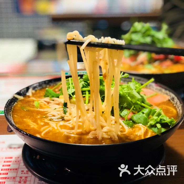 招牌炸酱小锅米线