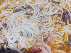 -八月美食小馆(银泰城总店)
