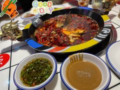 牛蛙特制调料-销魂美蛙鱼头火锅(上海首店)