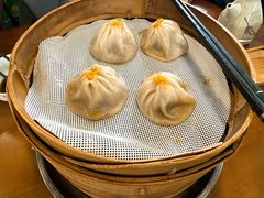 蟹粉小笼包-忆秦园小笼包(惠山古镇总店)