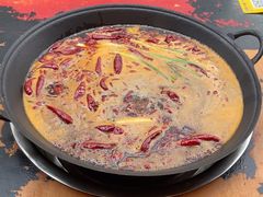 -黄潇洒老火锅(九眼桥宏济巷店)