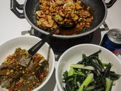 -味上湘菜馆(河马店)