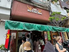 -Bánh Mì Huynh Hoa