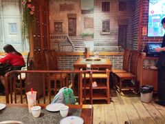 -小天鹅火锅·一线江景洪鼎旗舰店(洪崖洞店)