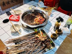 -鼎伙伙火锅串串·10年品牌传承(白象居总店)