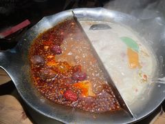 台式麻辣锅-湊湊火锅·茶憩(杭州湖滨银泰in77店)