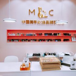 -蜜丝卡伦美甲美睫半永久