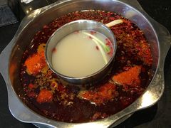 -小天鹅火锅·一线江景洪鼎旗舰店(洪崖洞店)
