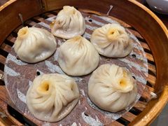 鲜肉小笼-老半斋(福州路店)