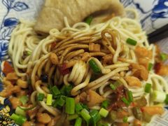 -李记热干面· 襄阳牛肉面