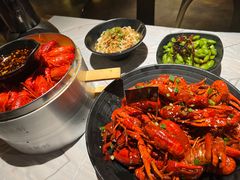 -巴厘龙虾·榜首油焖大虾(音乐学院·沿江酒馆店)