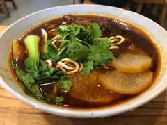 红烧牛腩面-醉牛腩·面小馆