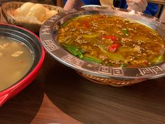 -有红鸡毛店·川菜(建设路店)