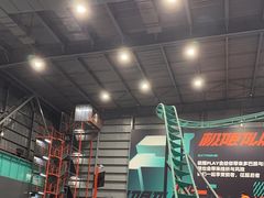 -极限PLAY运动娱乐新世界·团建派对潮玩休闲馆·室内蹦极高空游乐园