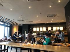-星巴克臻选(莘庄仲盛店)
