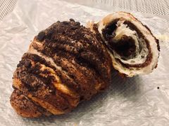 脏脏羊角面包-巴黎贝甜(阳光上东店)