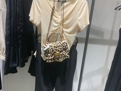 -URBAN REVIVO(北京大兴凯德MALL店)