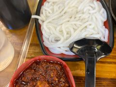 -丽虹云南过桥米线(兴工街店)