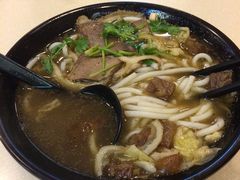 招牌牛杂粉-鑫花溪牛肉米粉(凤凰街创始总店)