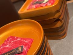 -牛YO寿喜烧·铁板烧和牛火锅自助(市府恒隆店)