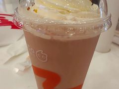 蓬蓬云莓莓厚乳茶-CoCo都可(曹路宝龙广场店)