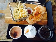 -Cafe Aewol Monsant