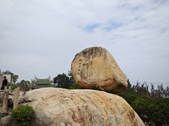 -东山风动石景区