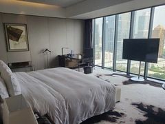 -广州天河希尔顿酒店