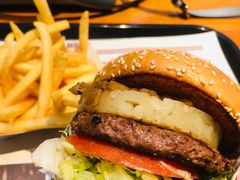 -The Habit Burger Grill 哈比特汉堡(复兴soho店)