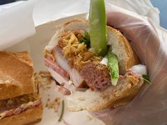 -Bánh Mì Huynh Hoa
