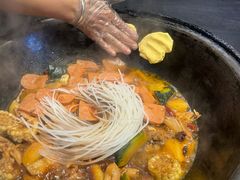 -小媳妇铁锅炖(安华街店)