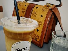 燕麦冰拿铁-DEEP COFFEE(瑞光烘焙工厂店)