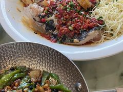 老坛剁椒鱼头-野渡坡·极致湘菜·庭院餐厅(汉阳店)