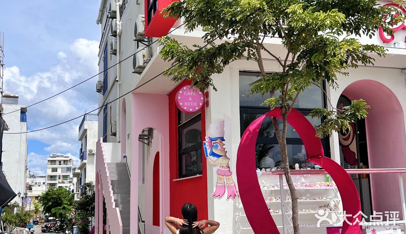 粉粉嫩嫩的海边泰菜餐厅，少女心满满的仙境