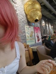 -Hair Co.一间沙龙